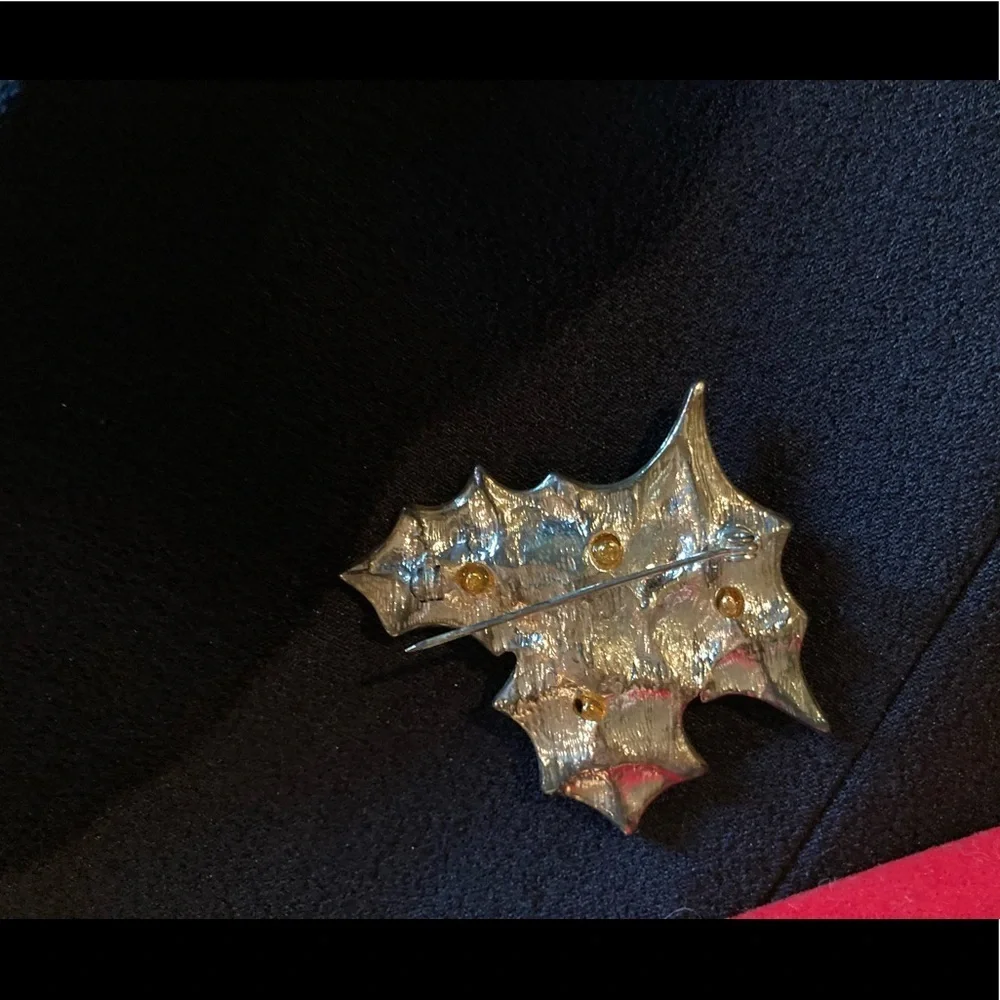 Jennifer Moore  Holly Brooch Silver & Gold Holiday - NWOT